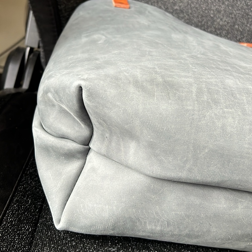 Brand new storm large tote. - Picture 3 of 4